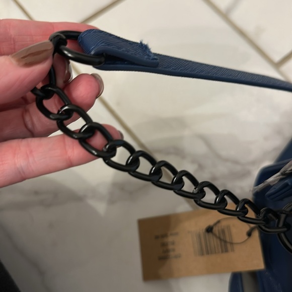 New Steve Madden Crossbody - Picture 6 of 6